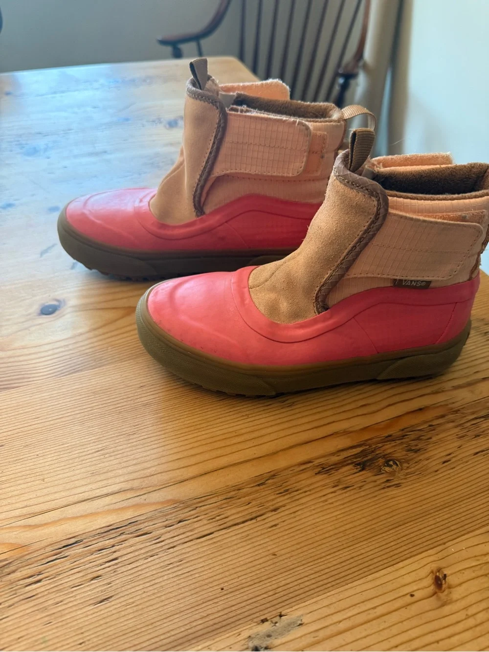 Vans Made for the Elements boots all season girls size 1